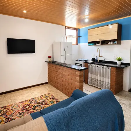 Residência Bem Viver - Pet friendly- Wi-Fi - Churrasqueira e 3min a pé da Praia-2